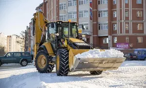 16 единиц дорожной техники приступили к расчистке снега