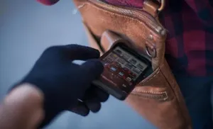 Салехардец лишился свободы за хишение мобильного телефона