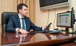 Власть и бизнес обсудили меры поддержки в условиях санкций