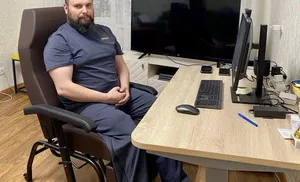 В ямальском филиале фонда "Защитники Отечества" вручили первые комплекты адаптивной одежды ветеранам СВО