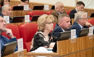 В парламенте Ямала публично заслушали инициативы в закон о молодежи