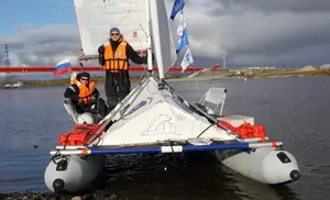 35 суток по рекам Арктики. Шесть отважных моряков и медвежонок Пломбир