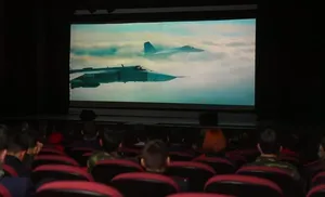 Дмитрий Артюхов посмотрел «Небо» в компании юнармейцев