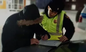 В Салехарде инспекторы ДПС задержали нетрезвого водителя иномарки