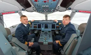 Ямальские авиаторы отмечают профессиональный праздник на 38 направлениях