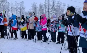 Салехард открыл лыжный сезон: более 100 спортсменов соревновались в лыжных гонках