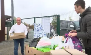 300 килограммов корма четвероногим доставили экошкольники