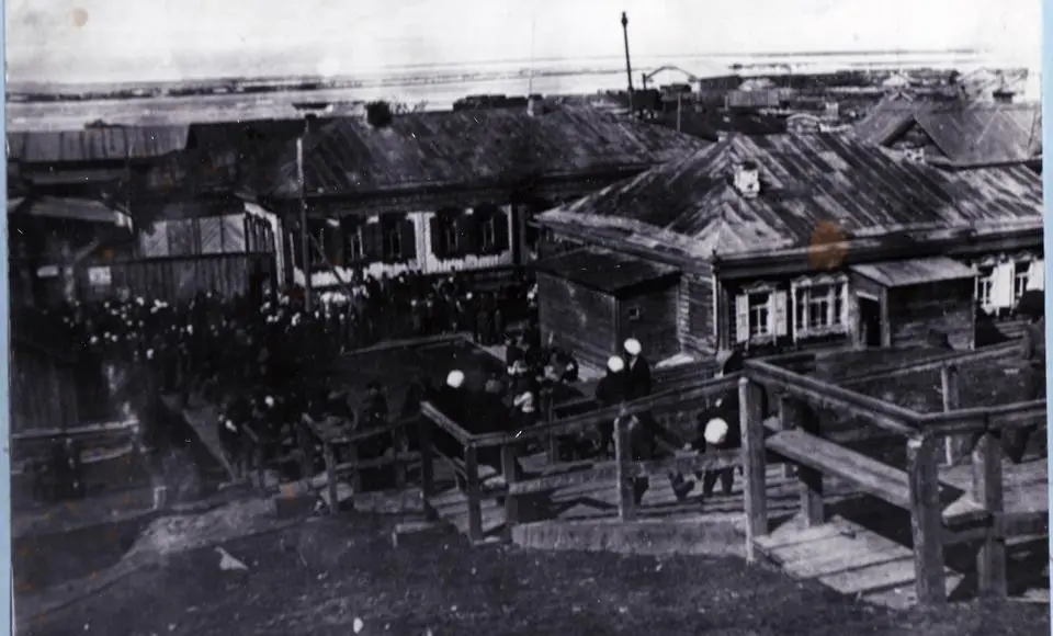 К истокам просвещения. О первых учителях Обдорска