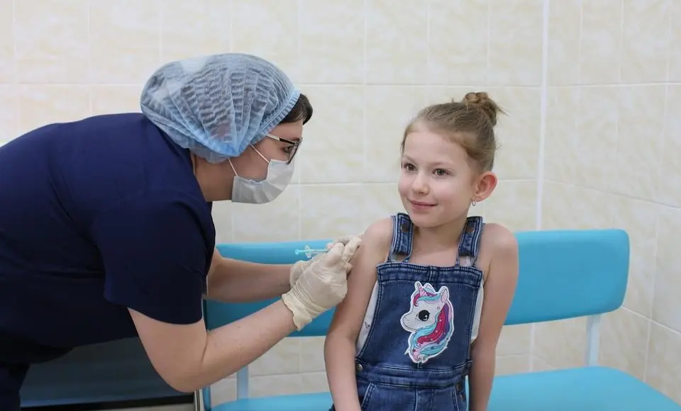 Салехард в лидерах по детской вакцинации от гриппа