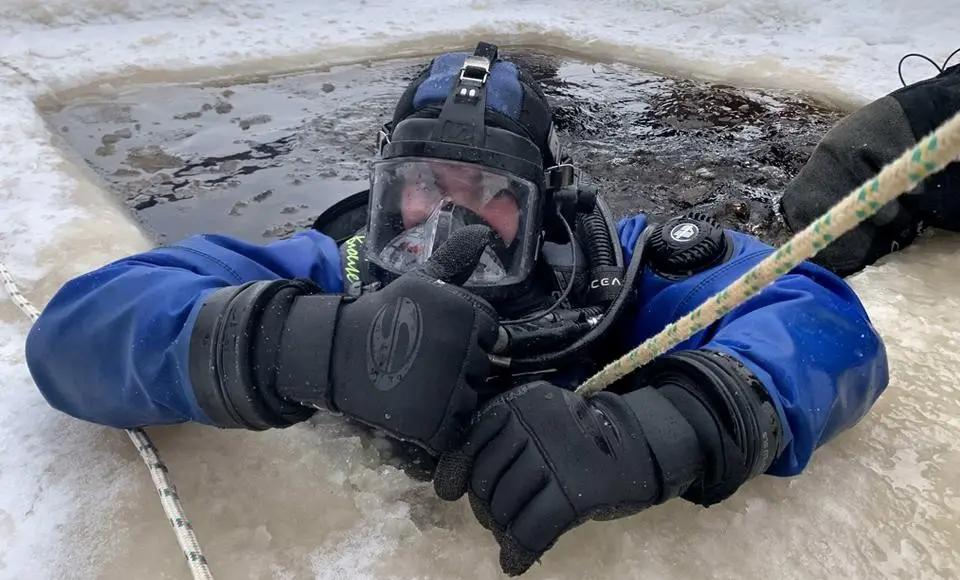 Салехардские водолазы взяли призовое место в профессиональном конкурсе