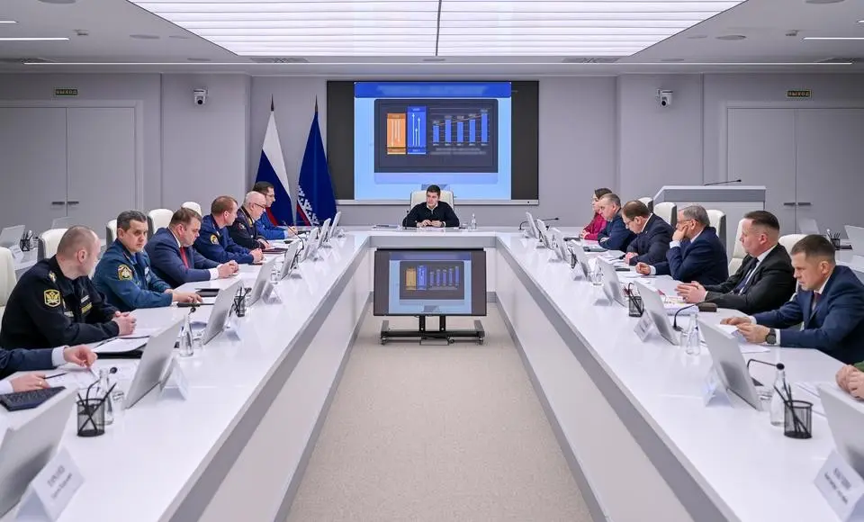 Губернатор ЯНАО Дмитрий Артюхов провёл внеочередное заседание координационного совещания по обеспечению правопорядка