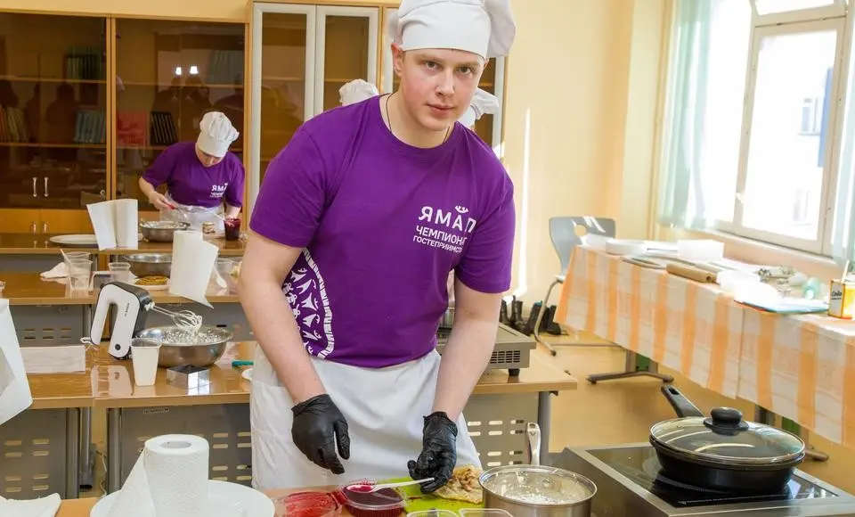 Программист-кондитер и другие. Первый региональный чемпионат гостеприимства – в Салехарде