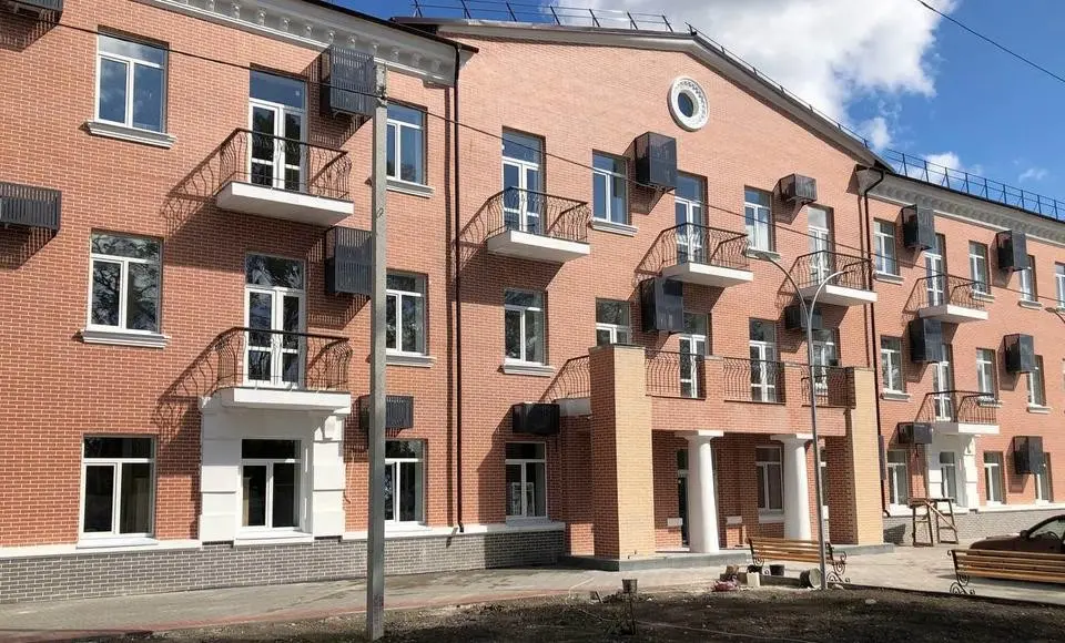 Ямал восстановил общежитие в Волновахе