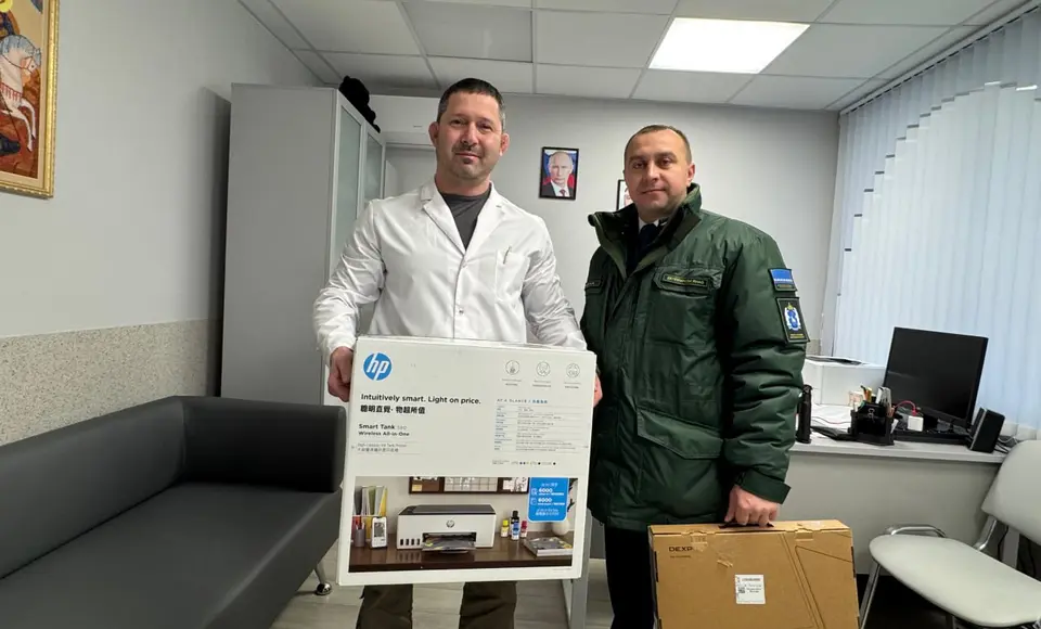 Институт управления Правительства Ямала и выпускники Ямальской школы кадрового резерва доставили гуманитарную помощь подшефным территориям