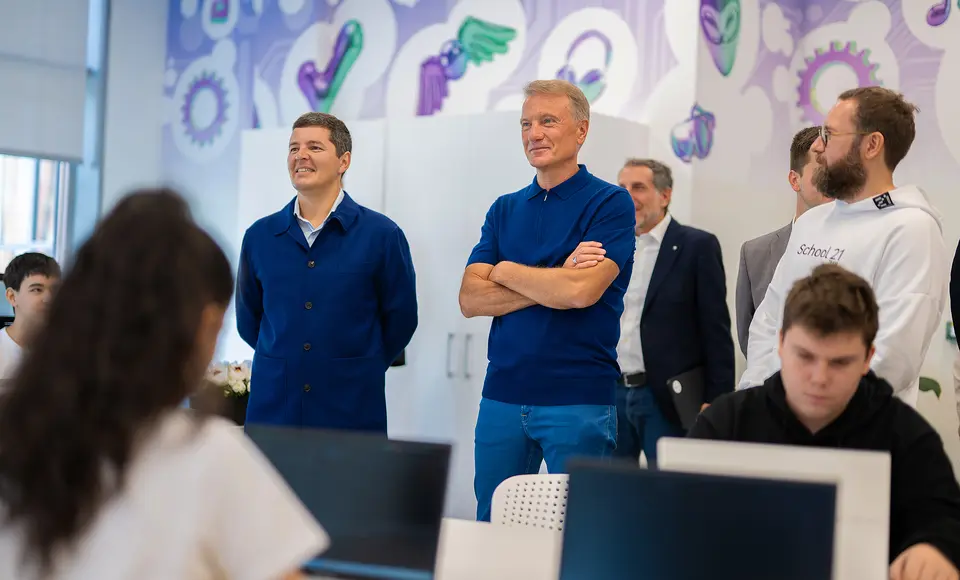 Дмитрий Артюхов и Герман Греф открыли образовательный парк «Лаборатория» в Новом Уренгое