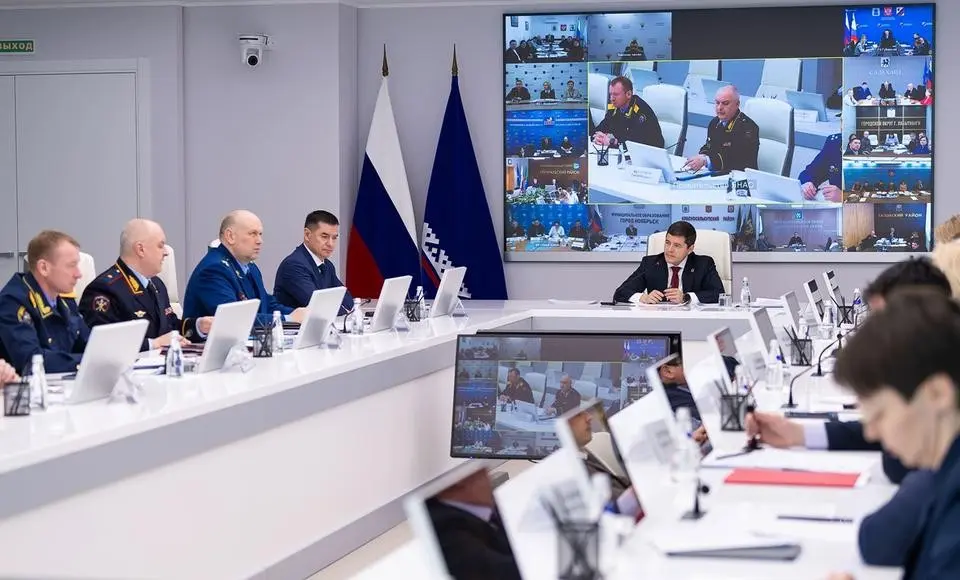 Дмитрий Артюхов поручил усилить работу по противодействию распространению наркотиков