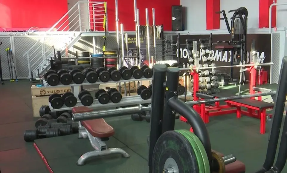 Тяжеловесы в режиме ожидания. Спортивный зал «Динамо» закрывают на капитальное обновление