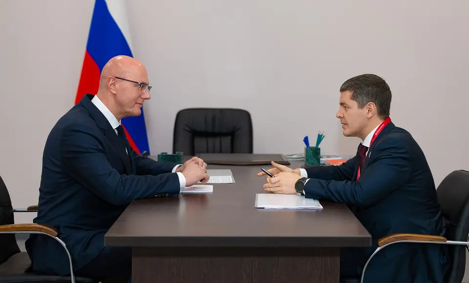 В Сочи состоялась рабочая встреча Дмитрия Артюхова и Дмитрия Чернышенко