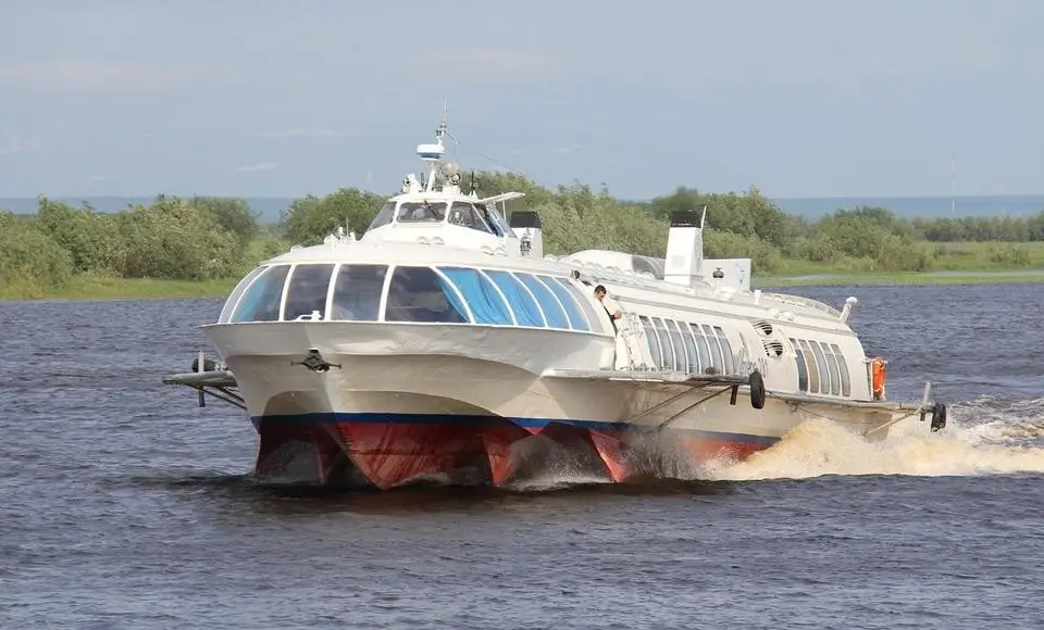 «Метеор-281» не вышел на линию Салехард-Березово