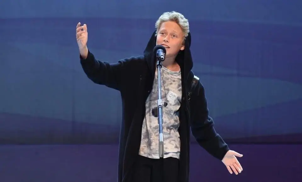 Ученик салехардской школы искусств стал лауреатом губернаторской премии