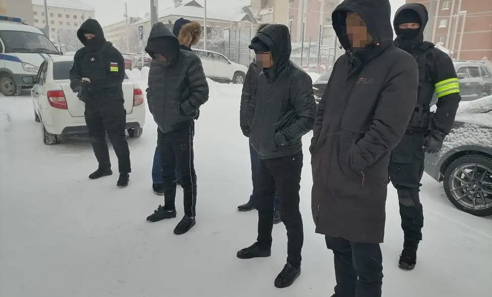 Салехардские полицейские задержали торговцев лжеантиквариатом