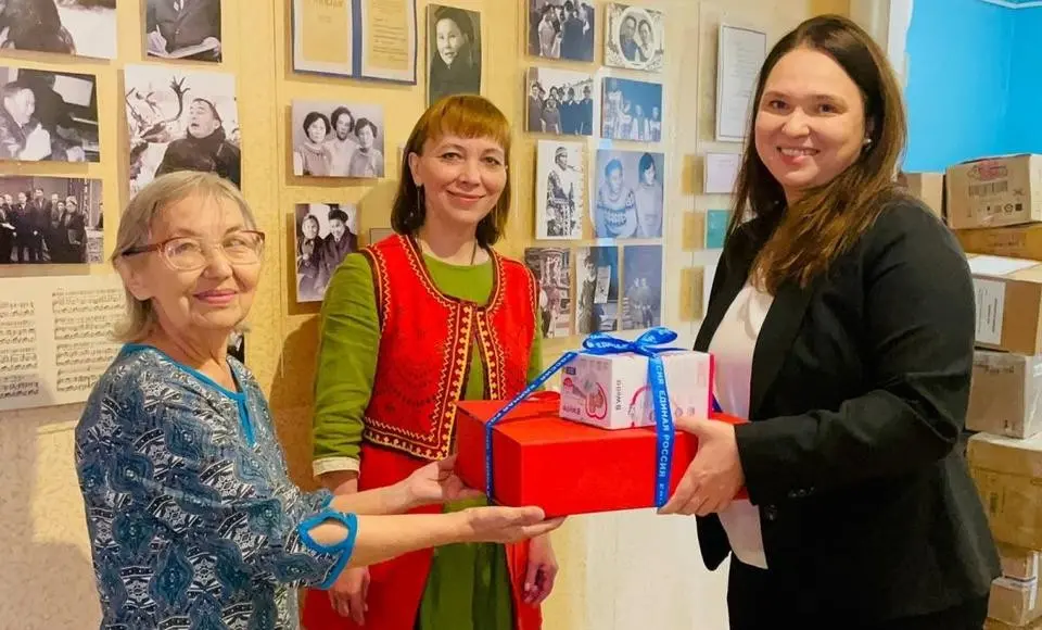 Ямальский депутат Анастасия Казанцева посетила музей Лапцуя