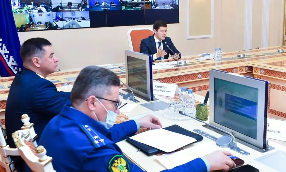 Дмитрий Артюхов поручил усилить контроль за мерами поддержки предпринимателей