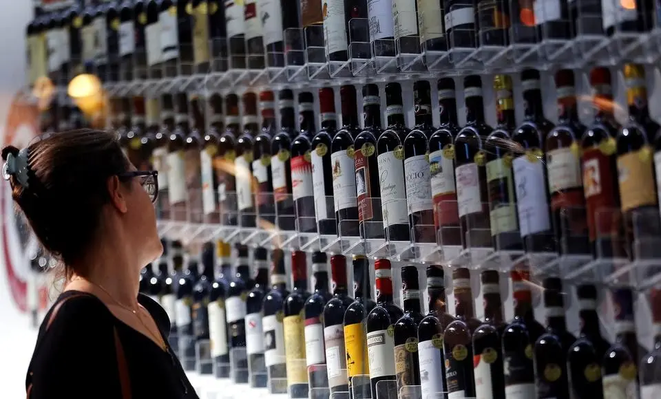 Информация для потребителей при розничной продаже алкогольной продукции