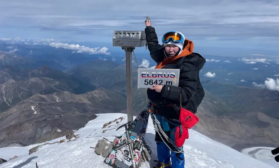 Для закалённой кочевьями. Эта достигнутая вершина не последняя