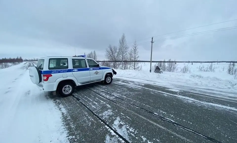 Полицейские восстановили движение снегохода