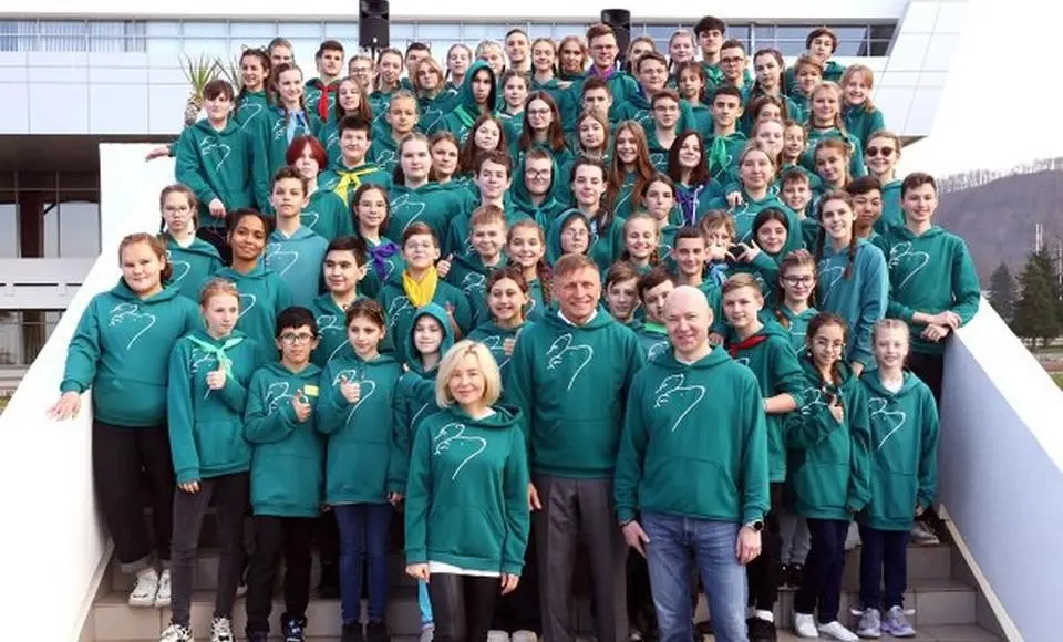 Ямальцам предлагают побороться за путевки в «Орлёнок»