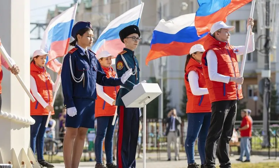 В Салехарде День флага провели с ямальским размахом