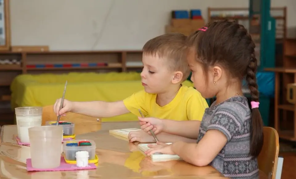 О работе детсадов и колледжей в нерабочие дни