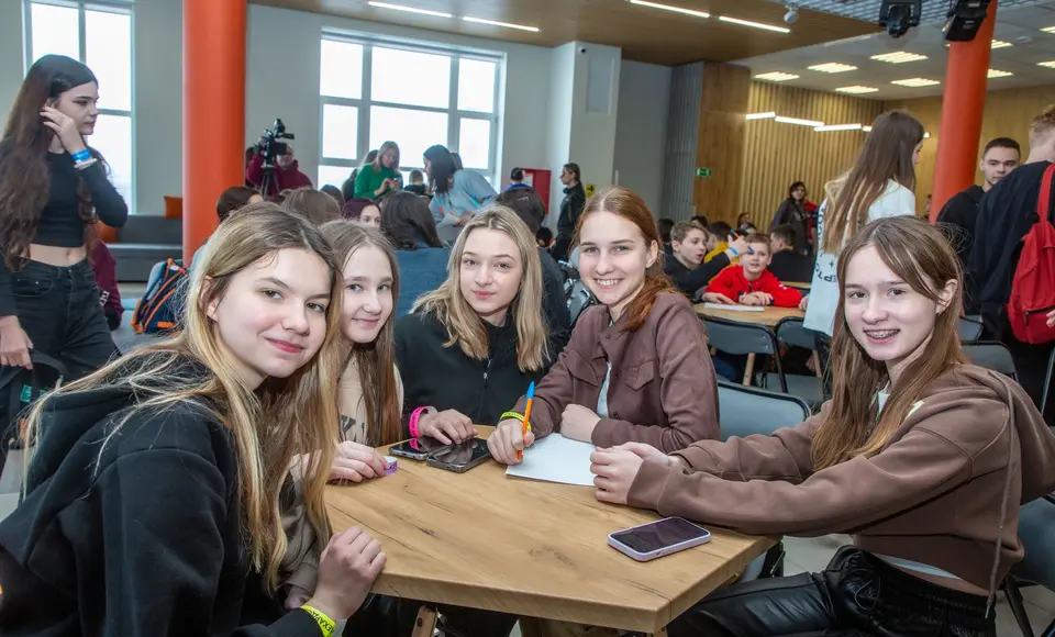 Ямал открывает двери для белгородских школьников: новое место для учебы и дружбы