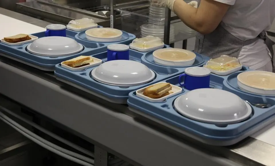 Методы космического питания. Больничная каша в контейнере