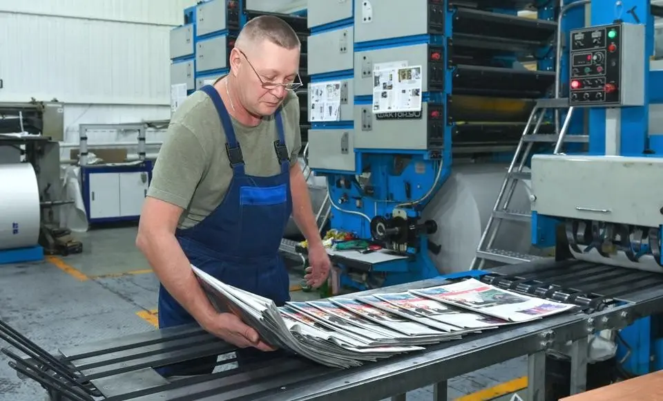 Ветеранов и работников печатных СМИ поздравил глава региона