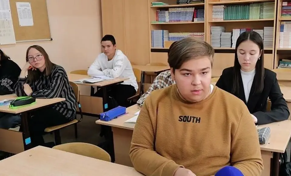 Двадцатиминутный перерыв между уроками устроил не всех салехардцев