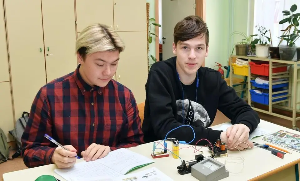 На Ямале начался отбор школьников для поездки в Санкт-Петербург