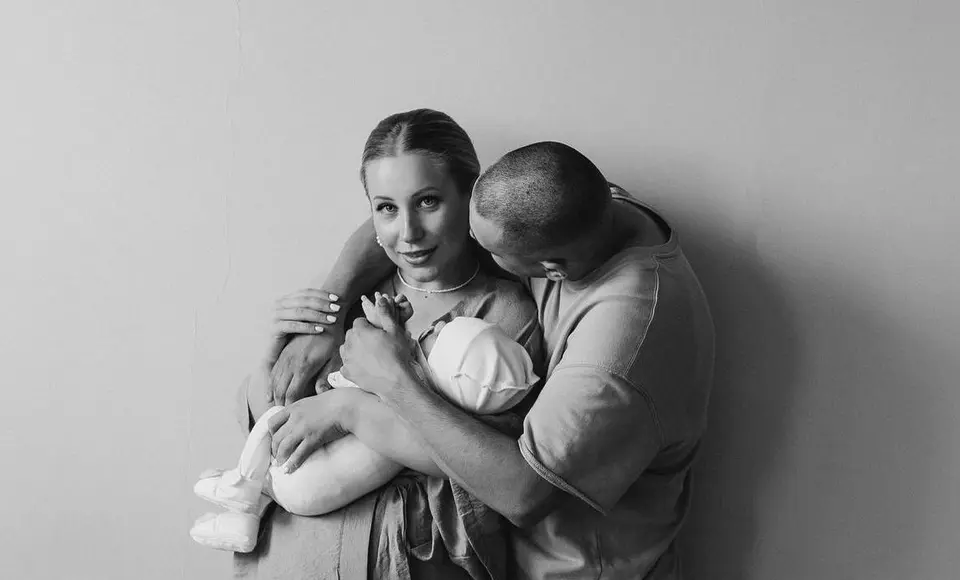 В округе набирают популярность бесплатные фотосессии для новорожденных