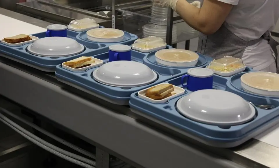 Салехардская больница внедряет технологию «таблет-питания» для индивидуального здорового меню