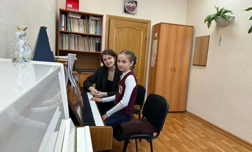 Студенты академии имени Гнесиных завершили педагогические стажировки в ямальских детских музыкальных школах