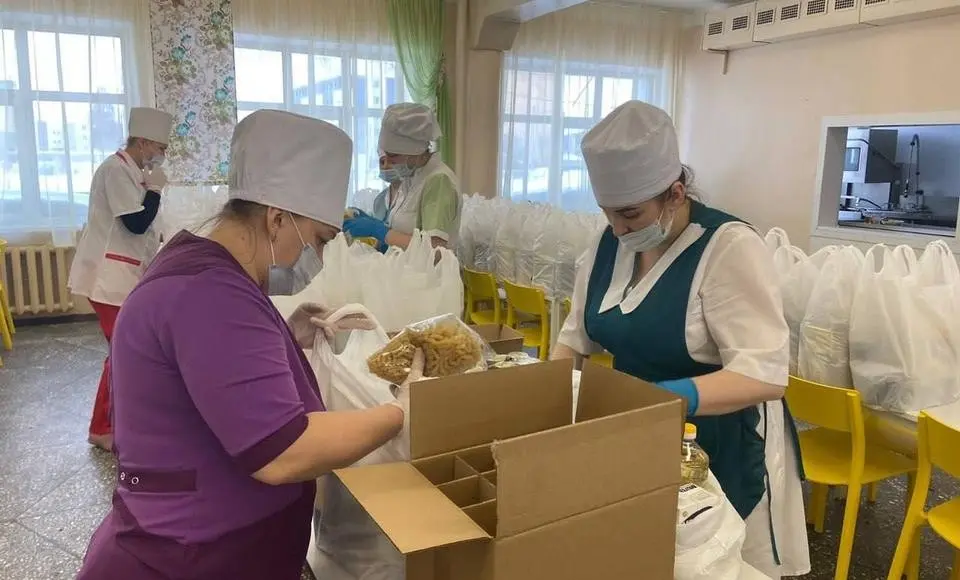 На Ямале началась вторая волна выдачи продуктовых наборов