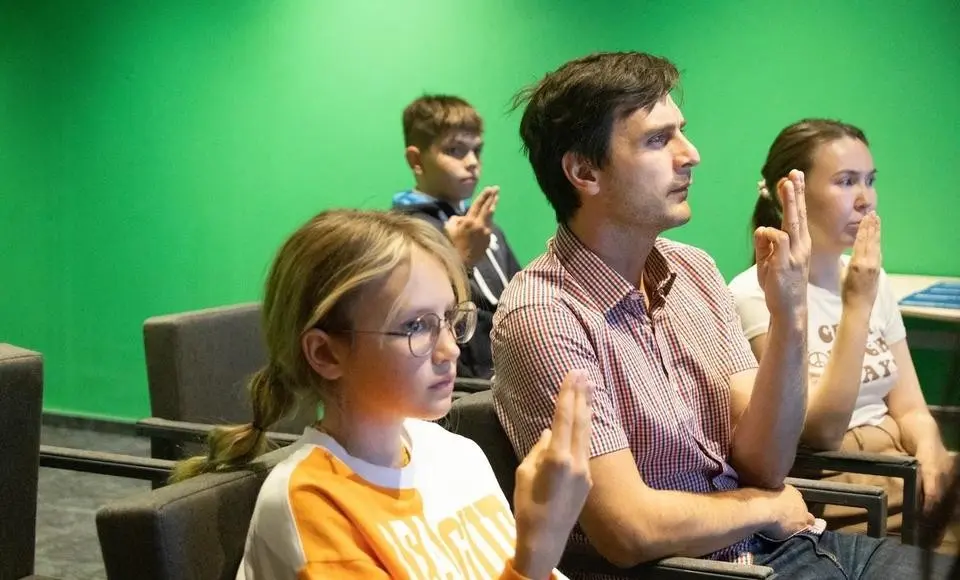 В арт-резиденции «Полярис» проведут мастер-класс по жестовому языку