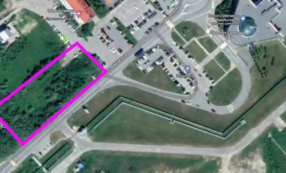 В аэропорту Салехарда построят новую парковку