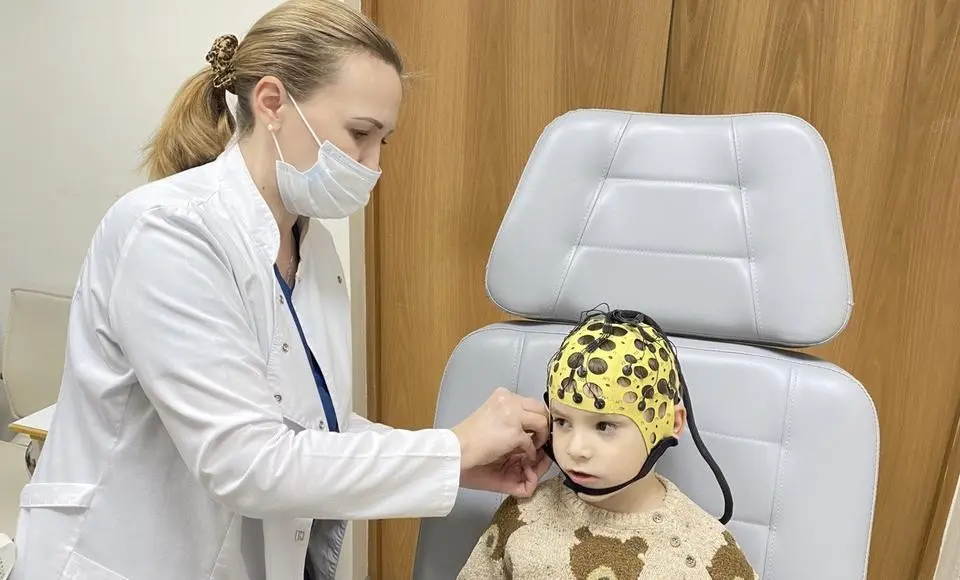 На Ямале проведено 170 процедур электроэнцефалографии ночного сна детям в этом году