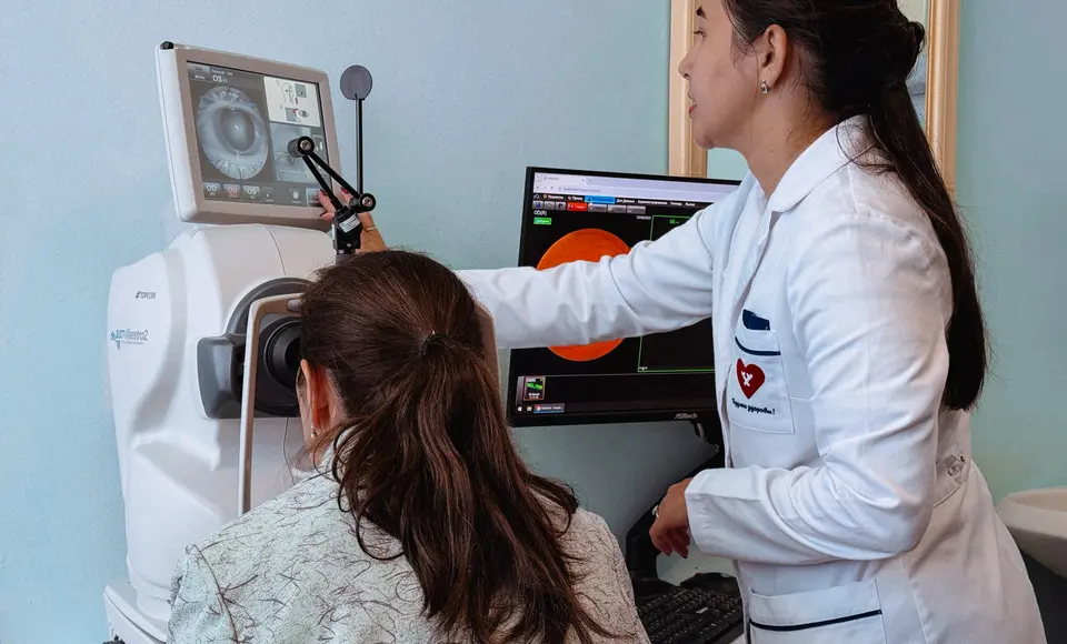 В окружной больнице Салехарда запущен пилотный проект по обследованию сетчатки у пациентов старше 50 лет