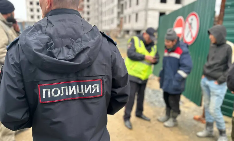 В Салехарде полицейские провели проверку миграционного законодательства