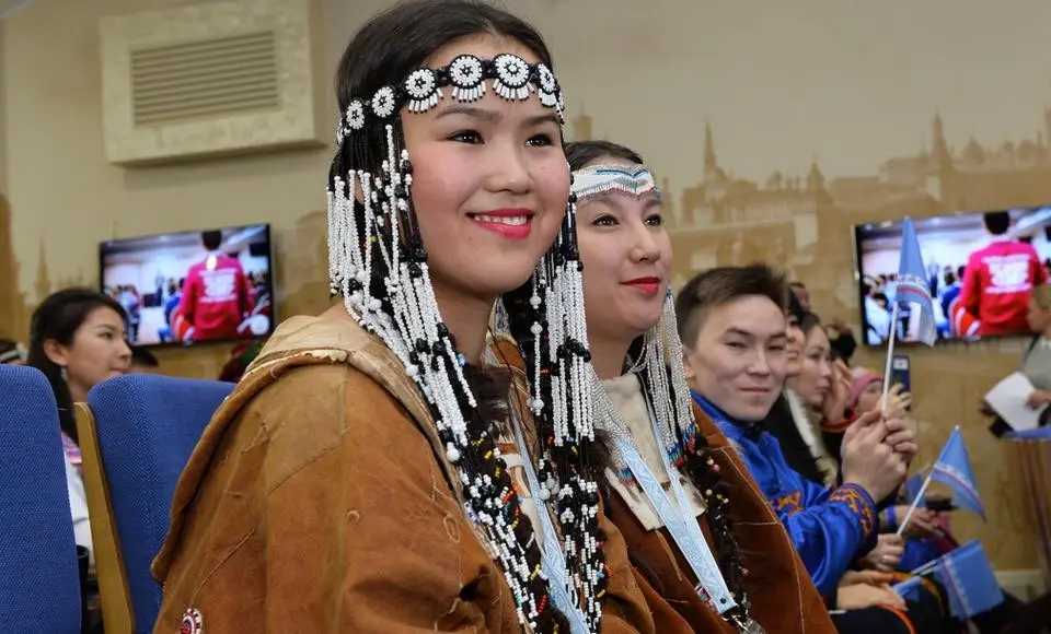 Студенты округа могут получить стипендии губернатора