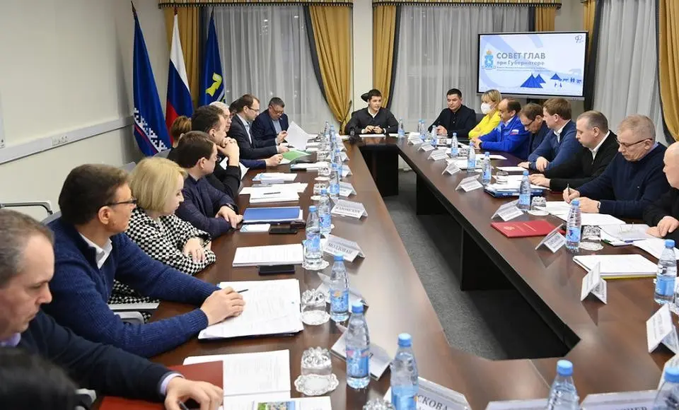 Ситуацию в условиях санкций обсудил губернатор с главами