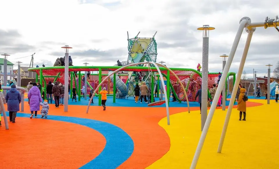 Детям можно всё что угодно? Так и будут вандальничать, если миндальничать